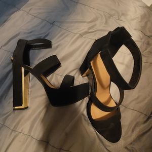 Black and gold size 11 Strappy Heels